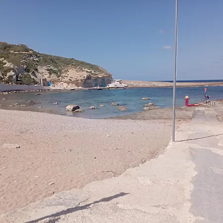 Marsalforn's Cosy Homestay szállás Marsalforn