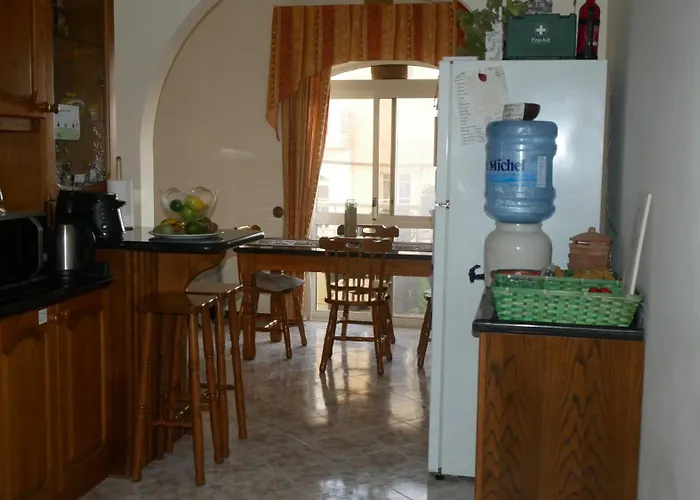 Marsalforn's Cosy Δωμάτια σε οικογενειακή κατοικία